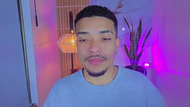 Snapshot of eross_chipre_ chatting on October 2025 11:57:02 AM eross chipre  online show from October 2025 11:57:02 AM