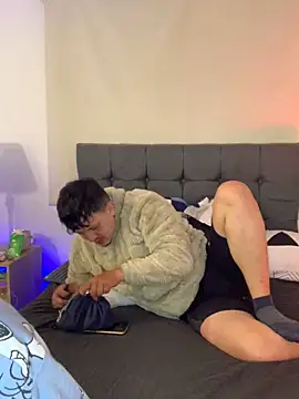 Snapshot of eross_chipre_ chatting on March 2026 03:23:01 AM eross chipre online show from March 2026 03:23:01 AM