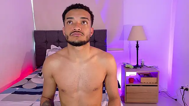 Snapshot of eross_chipre_ chatting on March 2026 04:40:02 PM eross chipre online show from March 2026 04:40:02 PM