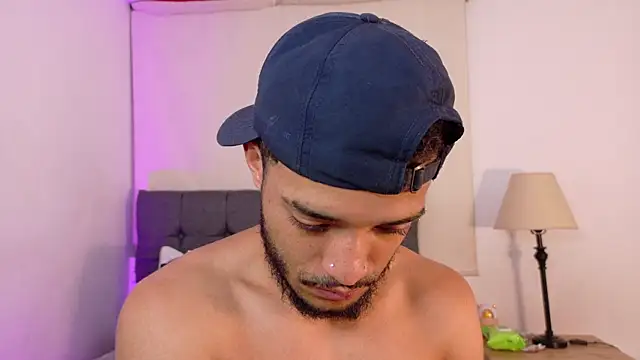 Snapshot of eross_chipre_ chatting on April 2026 03:50:02 AM eross chipre online show from April 2026 03:50:02 AM