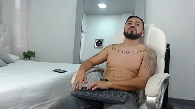 sebastian colle online show from March 2025 03:05:01 PM