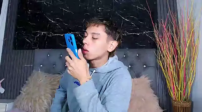 Noahoconor online show from February 2025 01:02:01 PM