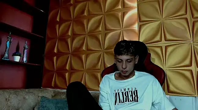 Noahoconor online show from February 2025 10:42:01 PM