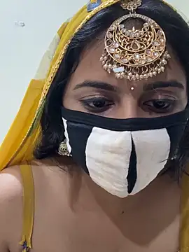 Dishasarmaa05 online show from April 2026 05:10:02 PM