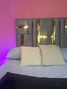 Tyla Ks online show from March 2025 02:23:02 PM