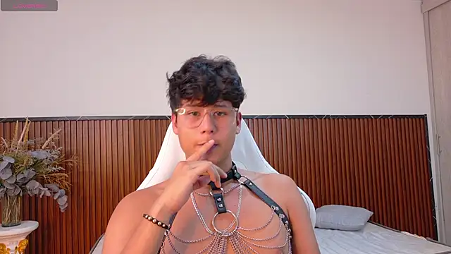 Raiden  Boy online show from March 2025 08:42:02 PM