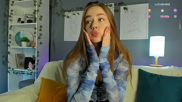 EmilaMills online show from March 2025 11:53:01 PM