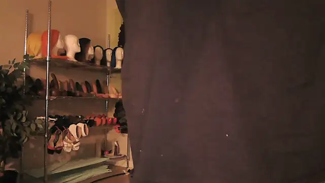 Queenanitadix online show from September 2025 02:15:02 AM