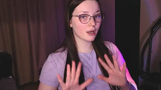 Snapshot of milliedoll chatting on April 2026 03:31:01 PM milliedoll online show from April 2026 03:31:01 PM