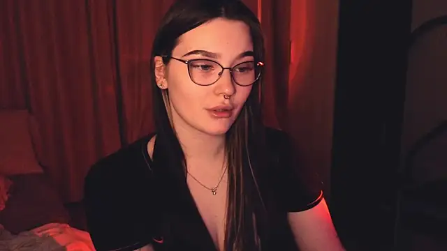 Snapshot of milliedoll chatting on April 2026 08:25:02 PM milliedoll online show from April 2026 08:25:02 PM