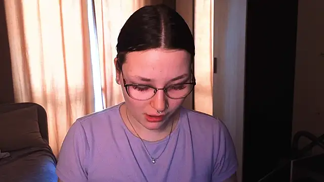 Snapshot of milliedoll chatting on April 2026 07:33:01 AM milliedoll online show from April 2026 07:33:01 AM