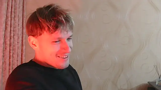 frama666 online show from December 2025 09:53:01 PM