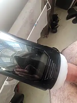 Snapshot of turningedge365 chatting on April 2026 09:22:02 AM turningedge365 online show from April 2026 09:22:02 AM