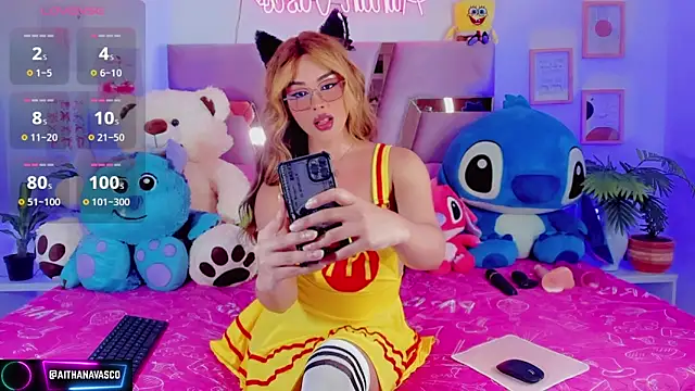 femboy-20 online show from February 2026 02:06:01 PM