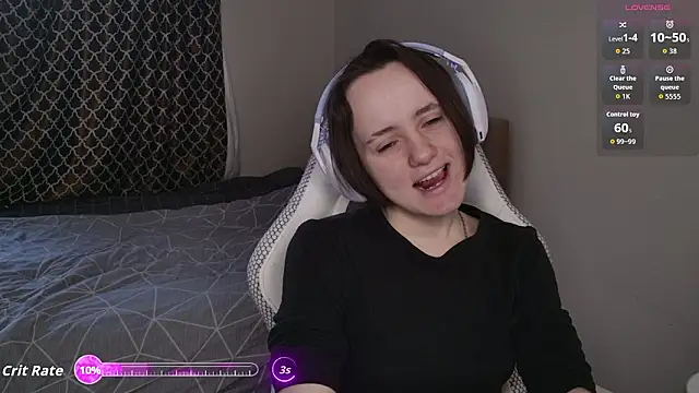 Snapshot of Luna_Loveee chatting on March 2026 03:56:01 AM Luna Loveee online show from March 2026 03:56:01 AM