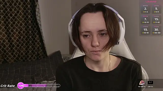 Snapshot of Luna_Loveee chatting on March 2026 03:43:02 AM Luna Loveee online show from March 2026 03:43:02 AM