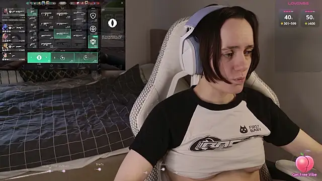 Snapshot of Luna_Loveee chatting on March 2026 08:26:33 AM Luna Loveee online show from March 2026 08:26:33 AM