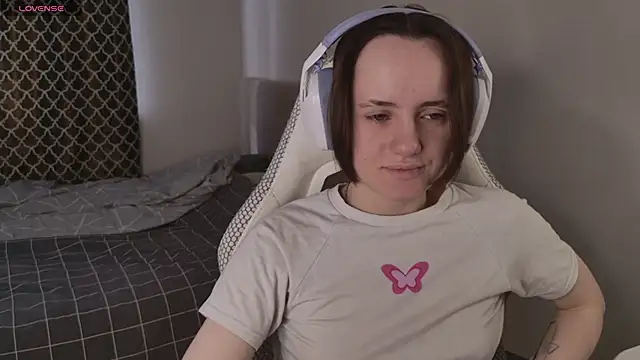 Snapshot of Luna_Loveee chatting on April 2026 06:58:02 AM Luna Loveee online show from April 2026 06:58:02 AM