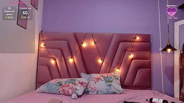 innocenthazel online show from February 2026 02:48:01 AM