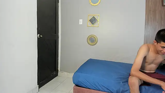 couple hotfox online show from January 2026 12:57:01 AM