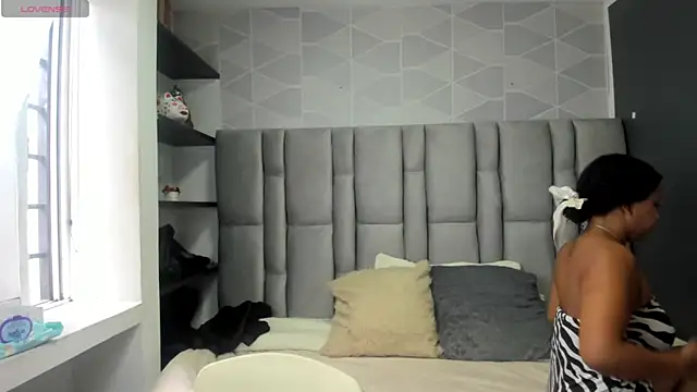 Natasha rose   online show from September 2025 07:13:01 PM