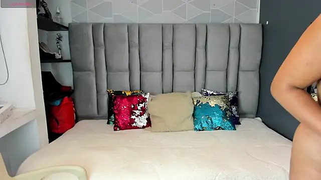 Natasha rose   online show from November 2025 07:24:01 PM