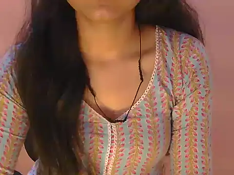 Snapshot of Cute_Pihu01 chatting on February 2026 11:09:02 PM Cute Pihu01 online show from February 2026 11:09:02 PM