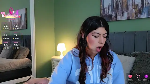 Cassie bloom online show from May 2026 06:59:01 PM