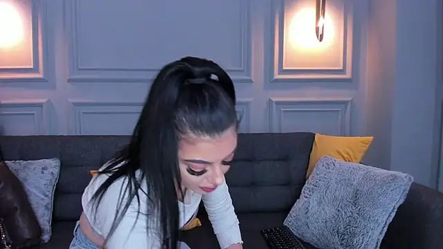 Snapshot of BridgitteBia chatting on February 2025 09:58:02 PM BridgitteBia online show from February 2025 09:58:02 PM