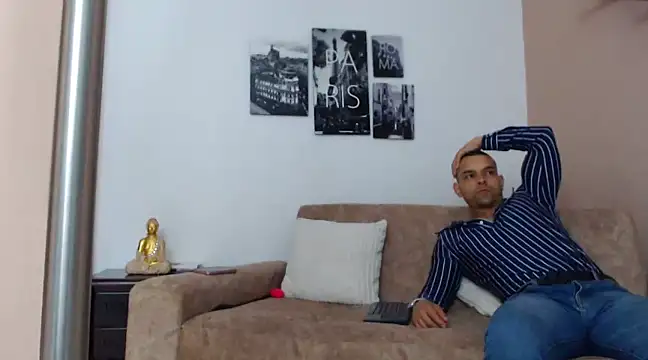 Snapshot of Bastiandelux chatting on March 2025 11:42:01 PM Bastiandelux online show from March 2025 11:42:01 PM