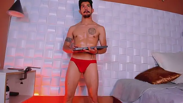 AlejandroStormm online show from February 2025 10:26:01 AM