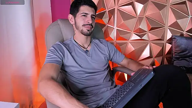 Snapshot of AlejandroStormm chatting on March 2026 04:06:01 AM AlejandroStormm online show from March 2026 04:06:01 AM