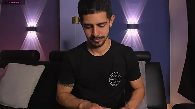 Snapshot of AlejandroStormm chatting on May 2026 05:20:01 PM AlejandroStormm online show from May 2026 05:20:01 PM