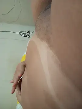 Snapshot of Milynhaofc chatting on October 2025 03:43:01 PM Milynhaofc online show from October 2025 03:43:01 PM