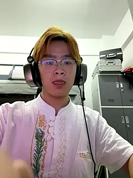 Snapshot of Anson0722 chatting on September 2025 01:04:01 PM Anson0722 online show from September 2025 01:04:01 PM