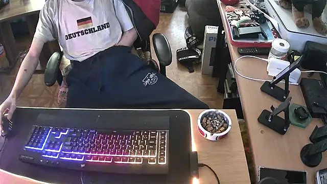 DerGeileLoveboy online show from March 2026 01:33:02 PM