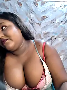 Snapshot of horny_diana chatting on April 2026 05:32:02 PM horny diana online show from April 2026 05:32:02 PM