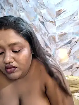 Snapshot of horny_diana chatting on April 2026 07:18:01 PM horny diana online show from April 2026 07:18:01 PM