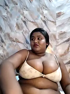 Snapshot of horny_diana chatting on April 2026 06:10:01 PM horny diana online show from April 2026 06:10:01 PM