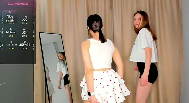 Snapshot of AislyEnderson chatting on February 2025 09:20:02 PM AislyEnderson online show from February 2025 09:20:02 PM