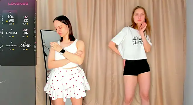 Snapshot of AislyEnderson chatting on February 2025 12:27:02 AM AislyEnderson online show from February 2025 12:27:02 AM