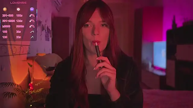 Snapshot of CherryRed_Girl chatting on April 2026 07:43:01 PM CherryRed Girl online show from April 2026 07:43:01 PM