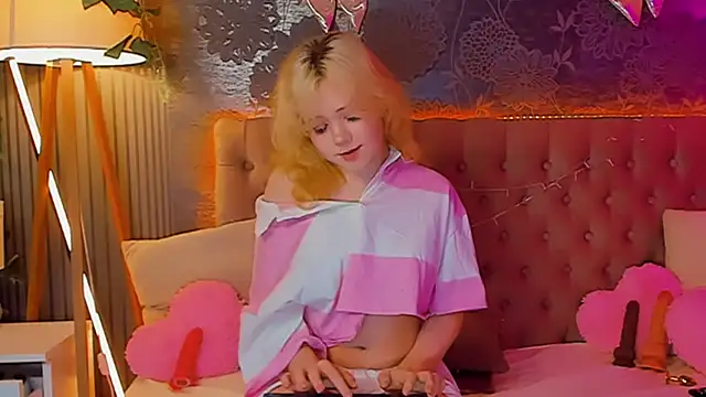 EmilyAngells online show from April 2026 06:16:02 AM