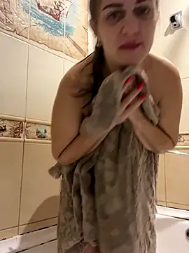 Snapshot of Lusi_Luxary chatting on November 2025 04:22:01 AM Lusi Luxary online show from November 2025 04:22:01 AM