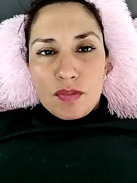 Megan-01- online show from March 2025 06:51:01 PM