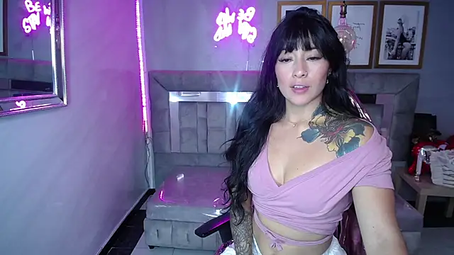 Isabella Collen v online show from February 2025 03:27:01 PM