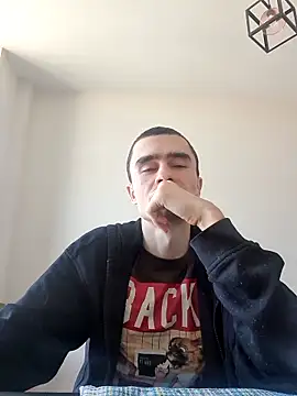 Snapshot of GoodGG chatting on March 2025 08:44:01 AM GoodGG online show from March 2025 08:44:01 AM