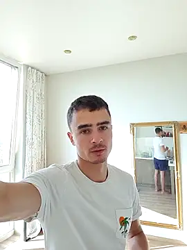 Snapshot of GoodGG chatting on September 2025 01:32:01 PM GoodGG online show from September 2025 01:32:01 PM