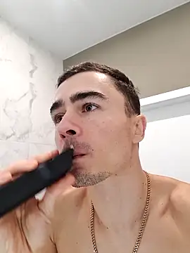 Snapshot of GoodGG chatting on October 2025 12:06:01 PM GoodGG online show from October 2025 12:06:01 PM