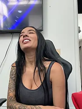 Snapshot of Antonella_Smiith_ chatting on April 2026 01:49:01 PM Antonella Smiith online show from April 2026 01:49:01 PM